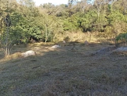 CHÁCARA EM PARÁ DE MINAS  À 500 METROS DA  BR 262 EM FRENTE ITAMBÉ.