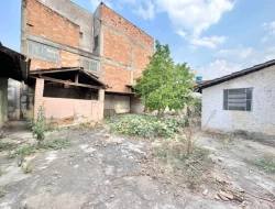 CASA NO BAIRRO SANTO ANTÔNIO