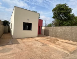 CASA NO BAIRRO SENADOR VALADARES / PARÁ DE MINAS