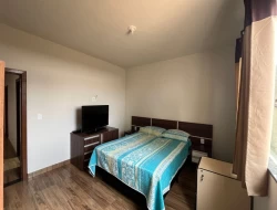 CASA NO BAIRRO SENADOR VALADARES / PARÁ DE MINAS