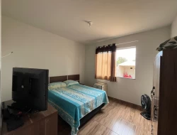 CASA NO BAIRRO SENADOR VALADARES / PARÁ DE MINAS