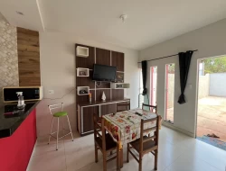 CASA NO BAIRRO SENADOR VALADARES / PARÁ DE MINAS