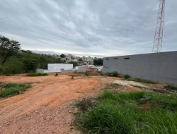 LOTE BAIRRO JARDINS COM 409M²  PERTINHO DA PAVEPE