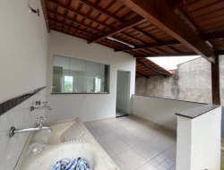 CASA BAIRRO JARDIM BEATRIZ