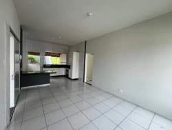 CASA BAIRRO JARDIM BEATRIZ