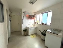 APARTAMENTO NO CENTRO DE PARÁ DE MINAS