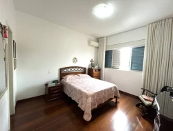 APARTAMENTO NO CENTRO DE PARÁ DE MINAS