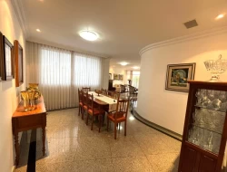 APARTAMENTO NO CENTRO DE PARÁ DE MINAS