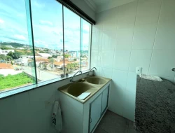 APARTAMENTO COM COBERTURA NO BAIRRO DONA TUNICA