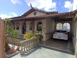 CASA PRACINHA BAIRRO SANTO ANTÔNIO