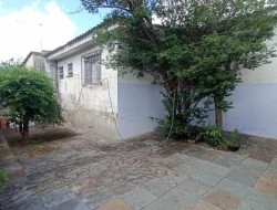 CASA PRACINHA BAIRRO SANTO ANTÔNIO