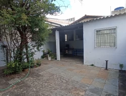 CASA PRACINHA BAIRRO SANTO ANTÔNIO