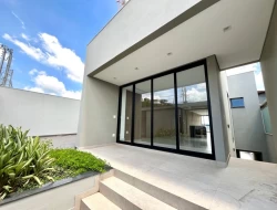 CASA NOVA ALTO PADRÃO BAIRRO CASTELO BRANCO