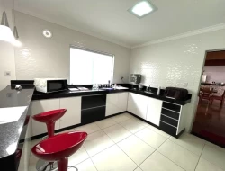 CASA BAIRRO VILA FERREIRA