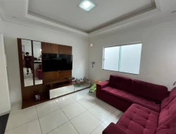 CASA BAIRRO VILA FERREIRA