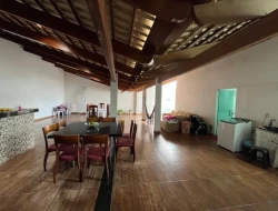 CASA BAIRRO VILA FERREIRA