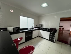 CASA BAIRRO VILA FERREIRA