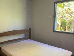SÍTIO DENTRO DE CAPOEIRA GRANDE ,RICO EM ÁGUA , CALÇAMENTO NA PORTA.