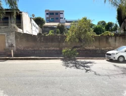 VENDO 02 LOTES  NO BAIRRO DONA TUNICA ( DE ESQUINA) /PARÁ DE MINAS