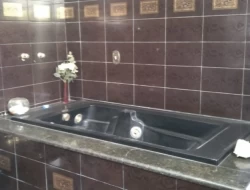 CASA A VENDA BAIRRO SÃO JOSÉ COM 267 M² ÁREA CONSTRUÍDA