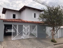 VENDE-SE CASA – BAIRRO DOM BOSCO – PARÁ DE MINAS/MG