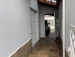 VENDE-SE CASA – BAIRRO DOM BOSCO – PARÁ DE MINAS/MG