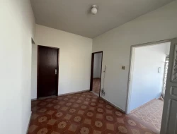 CASA DE ESQUINA-  BAIRRO CORAÇÃO DE JESUS- PARÁ DE MINAS.