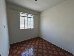 CASA DE ESQUINA-  BAIRRO CORAÇÃO DE JESUS- PARÁ DE MINAS.