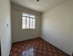 CASA DE ESQUINA-  BAIRRO CORAÇÃO DE JESUS- PARÁ DE MINAS.