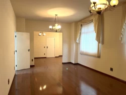 APARTAMENTO À VENDA NO  CENTRO DE PARÁ DE MINAS