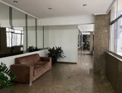 APARTAMENTO À VENDA NO  CENTRO DE PARÁ DE MINAS