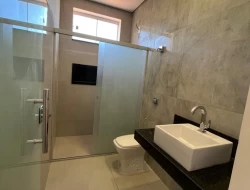 APARTAMENTO  COM 2 SUÍTES - CENTRO - PARÁ DE MINAS