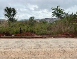 LOTE À VENDA BAIRRO SENADOR VALADADRES