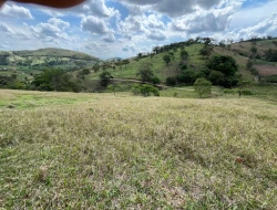 FAZENDA - POVOADO DE  CARNEIROS