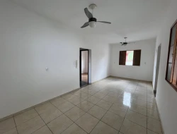 VENDO 2 CASAS – BAIRRO DOM BOSCO – PARÁ DE MINAS