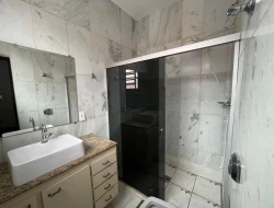 VENDO 2 CASAS – BAIRRO DOM BOSCO – PARÁ DE MINAS