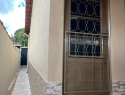 VENDO 2 CASAS – BAIRRO DOM BOSCO – PARÁ DE MINAS