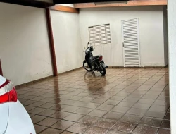 CASA À VENDA – BAIRRO NOSSA SENHORA DAS GRAÇAS-PARÁ DE MINAS-MG