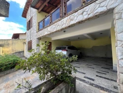 CASA À VENDA - BAIRRO SÃO JOSÉ - PARÁ DE MINAS- MG