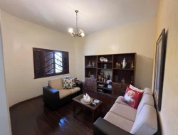 CASA À VENDA - BAIRRO SÃO JOSÉ - PARÁ DE MINAS- MG