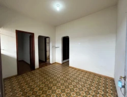 CASA À VENDA - BAIRRO NOSSA SENHORA DE LOURDES - PARÁ DE MINAS - MG