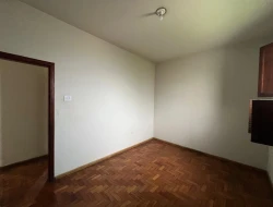 CASA À VENDA - BAIRRO NOSSA SENHORA DE LOURDES - PARÁ DE MINAS - MG