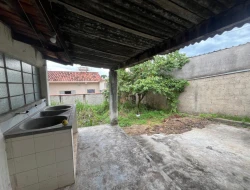 CASA À VENDA - BAIRRO NOSSA SENHORA DE LOURDES - PARÁ DE MINAS - MG