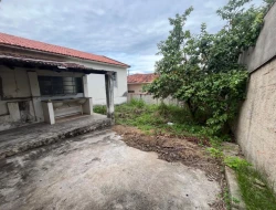 CASA À VENDA - BAIRRO NOSSA SENHORA DE LOURDES - PARÁ DE MINAS - MG