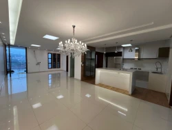 CASA ALTO PADRÃO - BAIRRO CASTELO BRANCO - PARÁ DE MINAS