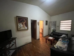 CASA À VENDA BAIRRO SANTO ANTÔNIO - PARÁ DE MINAS