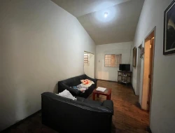 CASA À VENDA BAIRRO SANTO ANTÔNIO - PARÁ DE MINAS