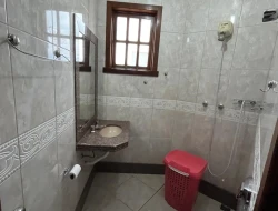 2 MORADIAS E UMA LOJA GRANDE COM BANHEIRO  BAIRRO SAO LUIZ