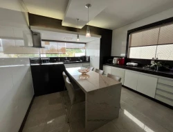 CASA ALTO PADRÃO À VENDA – BAIRRO DOM BOSCO-PARÁ DE MINAS – MG