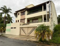 2 MORADIAS E UMA LOJA GRANDE COM BANHEIRO  BAIRRO SAO LUIZ